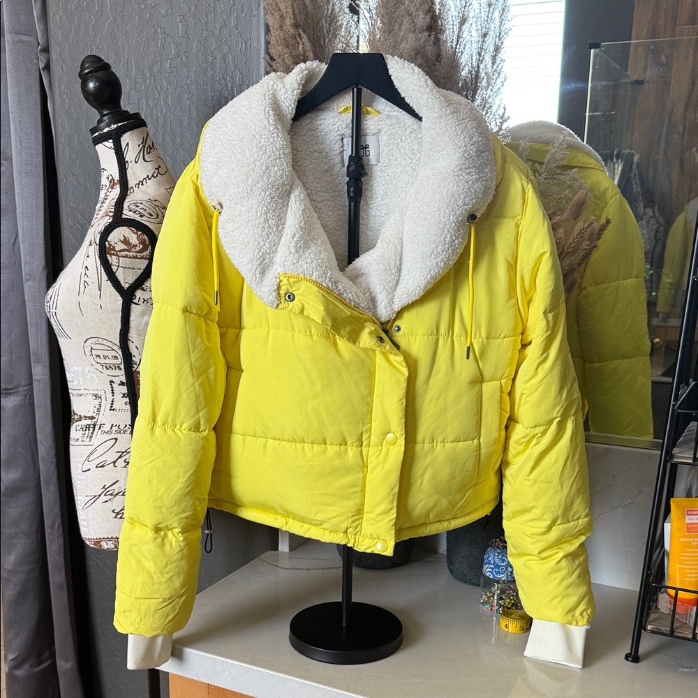 BDG Bright Yellow Puffer Jacket with sherpa lining